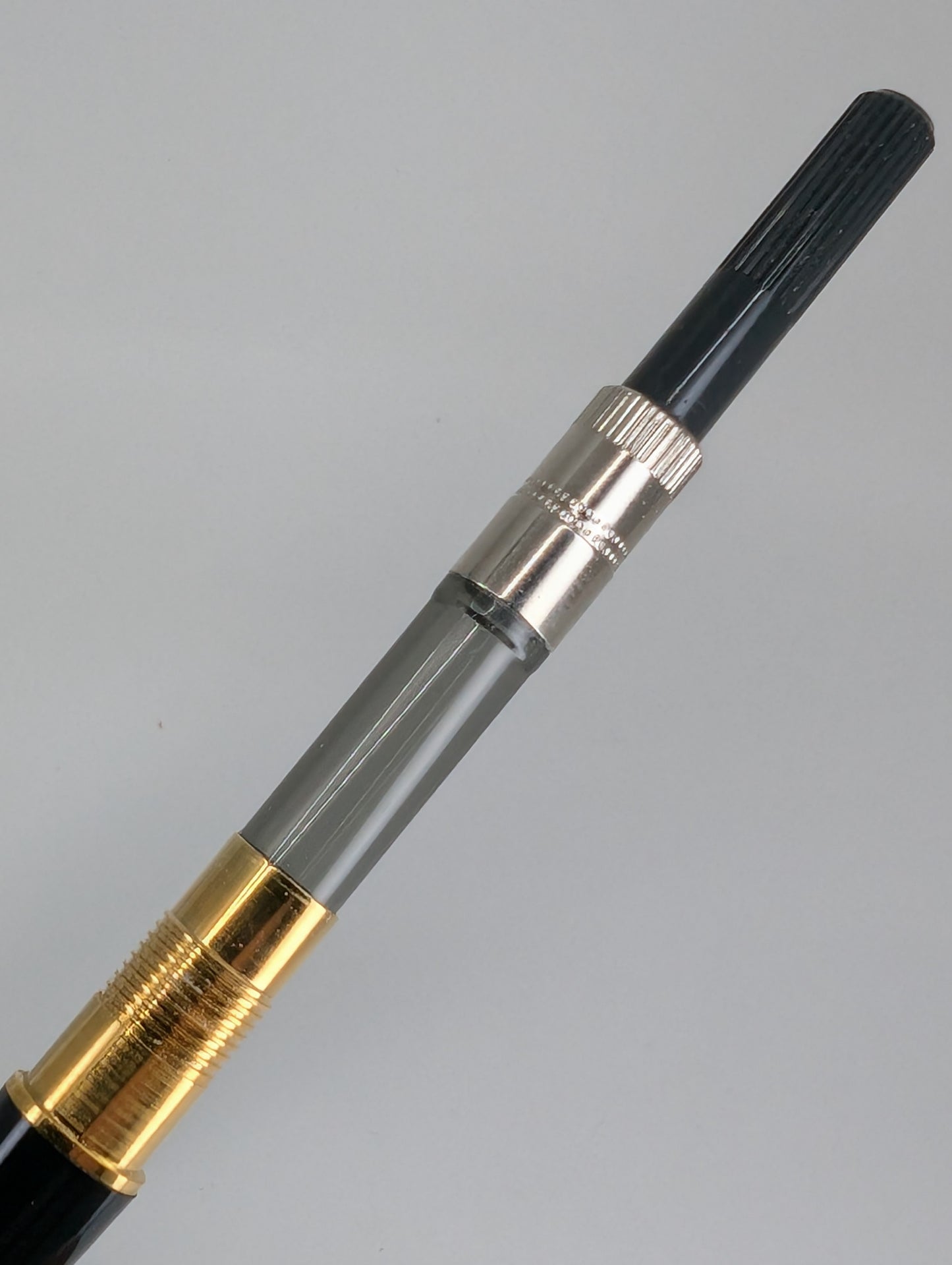 *Consignment* Parker Duofold International Blue Marble Fountain Pen 18c Gold Medium Nib