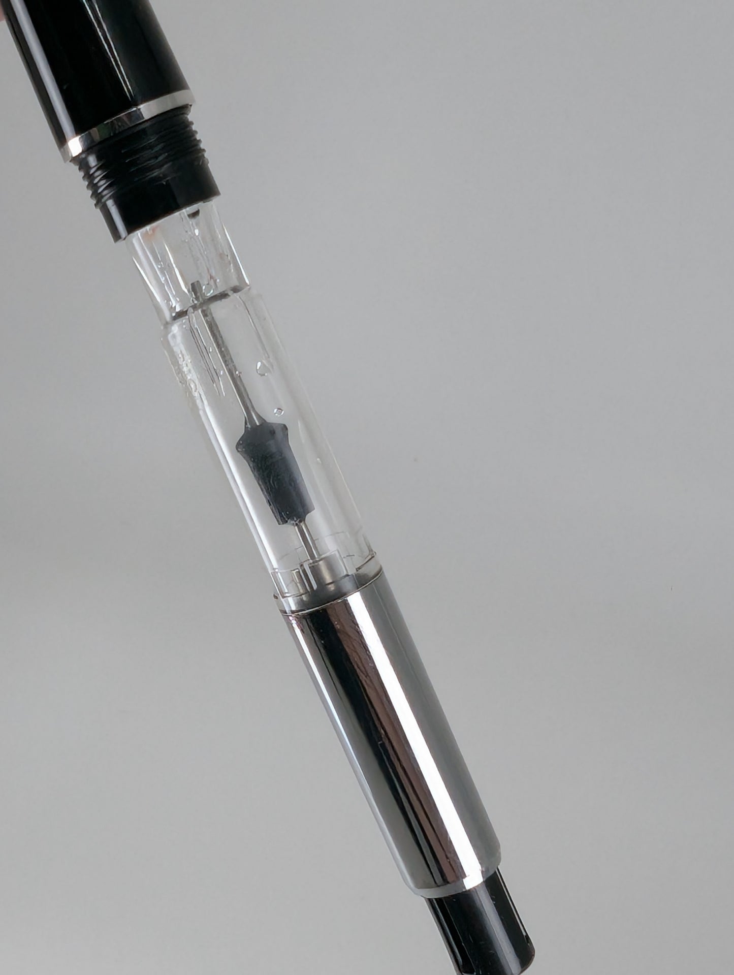 *Consignment* Pilot Falcon Black / Chrome Fountain Pen 14k Gold Extra Fine Soft Nib