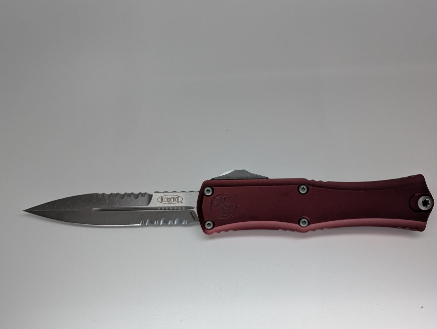 Microtech Hera II Mini Bayonet Merlot Apocalyptic Partial Serrated Out the Front Knife
