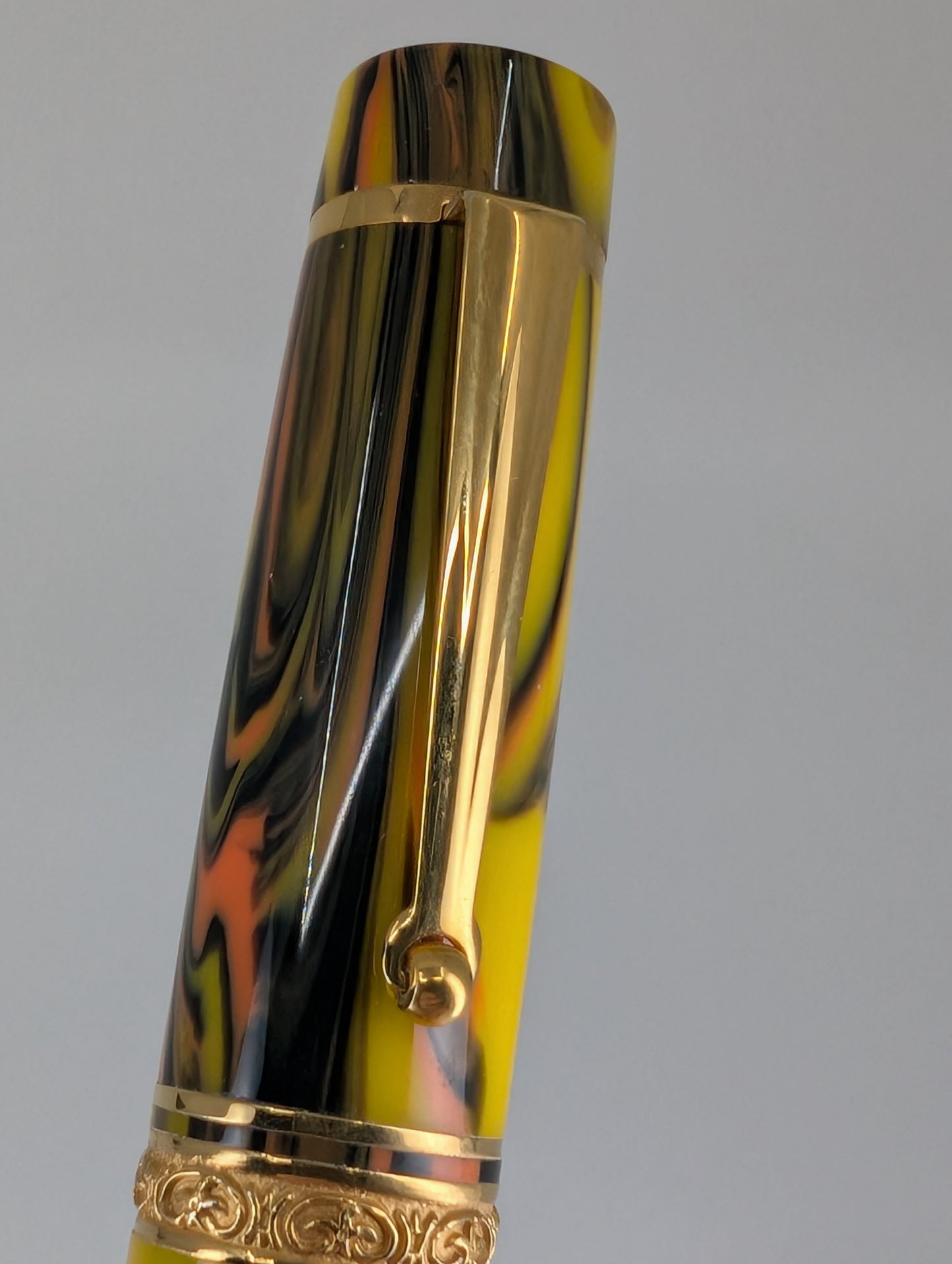 *Consignment* Delta Gallery Mid-Size Yellow Marble Rollerball Liquid Universal Ink Cartridge