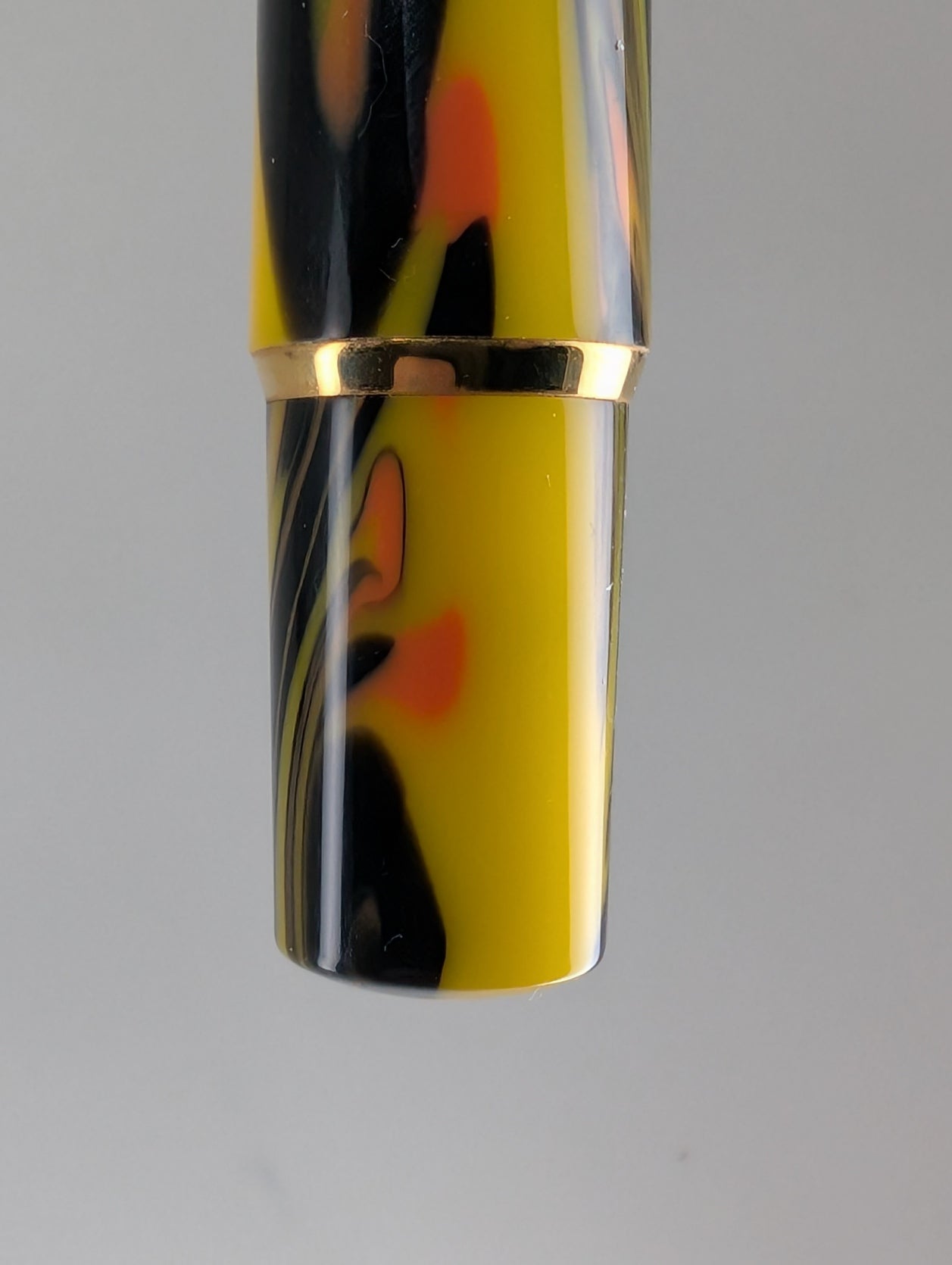 *Consignment* Delta Gallery Mid-Size Yellow Marble Rollerball Liquid Universal Ink Cartridge
