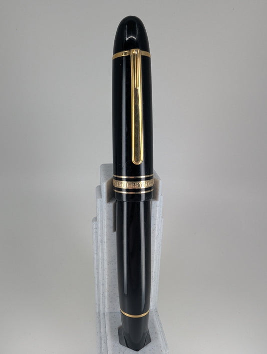 *Consignment* Montblanc Meisterstuck No. 149 Fountain Pen 18k Gold Broad Nib