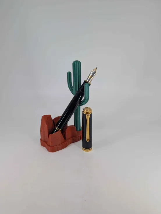 *Consignment* Pelikan M1000 Black Fountain Pen 18c Gold Broad Nib