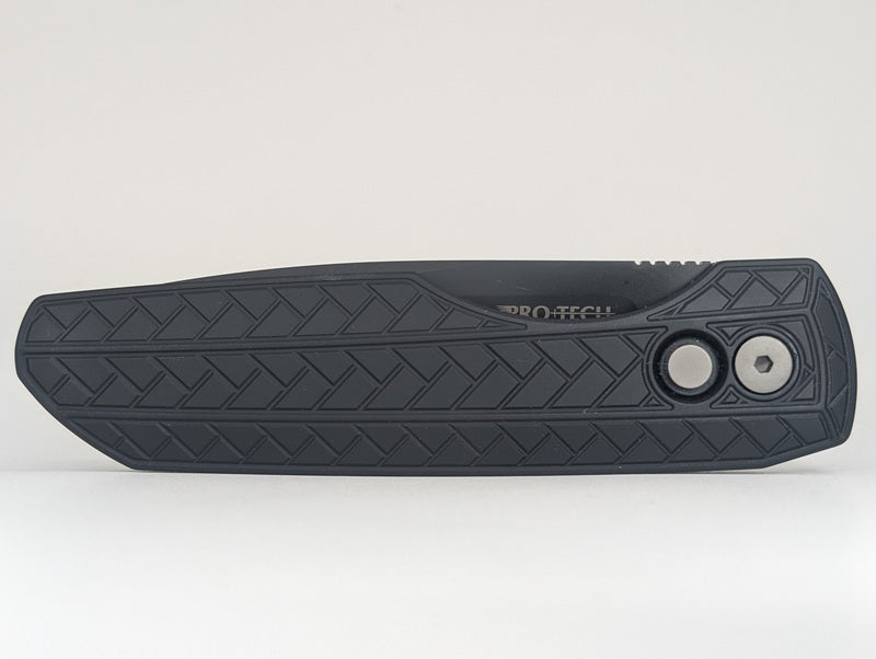 Protech x Vero "Synapse" 2 Black Herringbone Aluminum DLC MagnaMax Auto Folding Knife