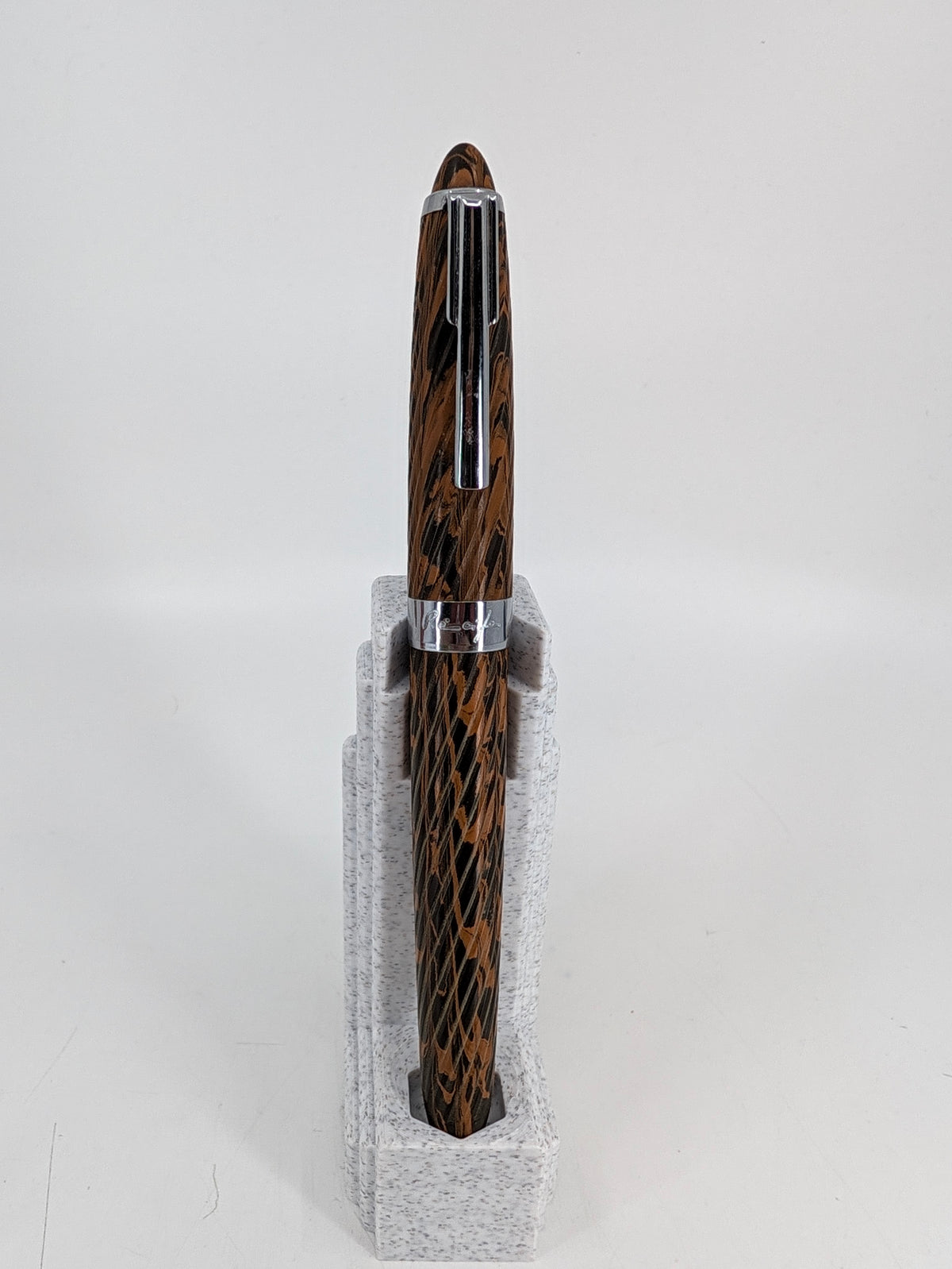 Recife Ebonite Tuxedo Fountain Pen Medium Nib