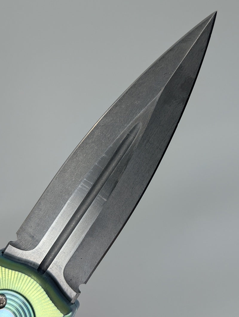 Paragon-Warlock-Metallic-Green-Gravity-Knife-Blade1