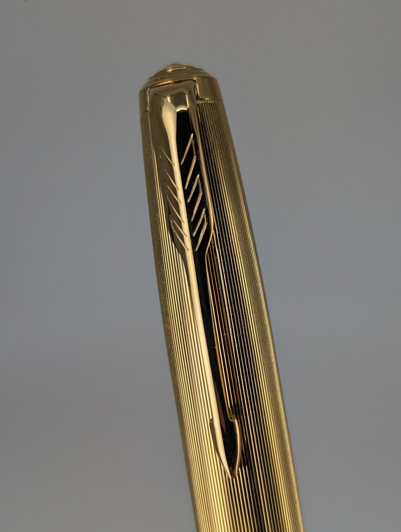 *Consignment* Parker 51 Plum w/ Gold Fountain Pen 18k Gold Medium Nib