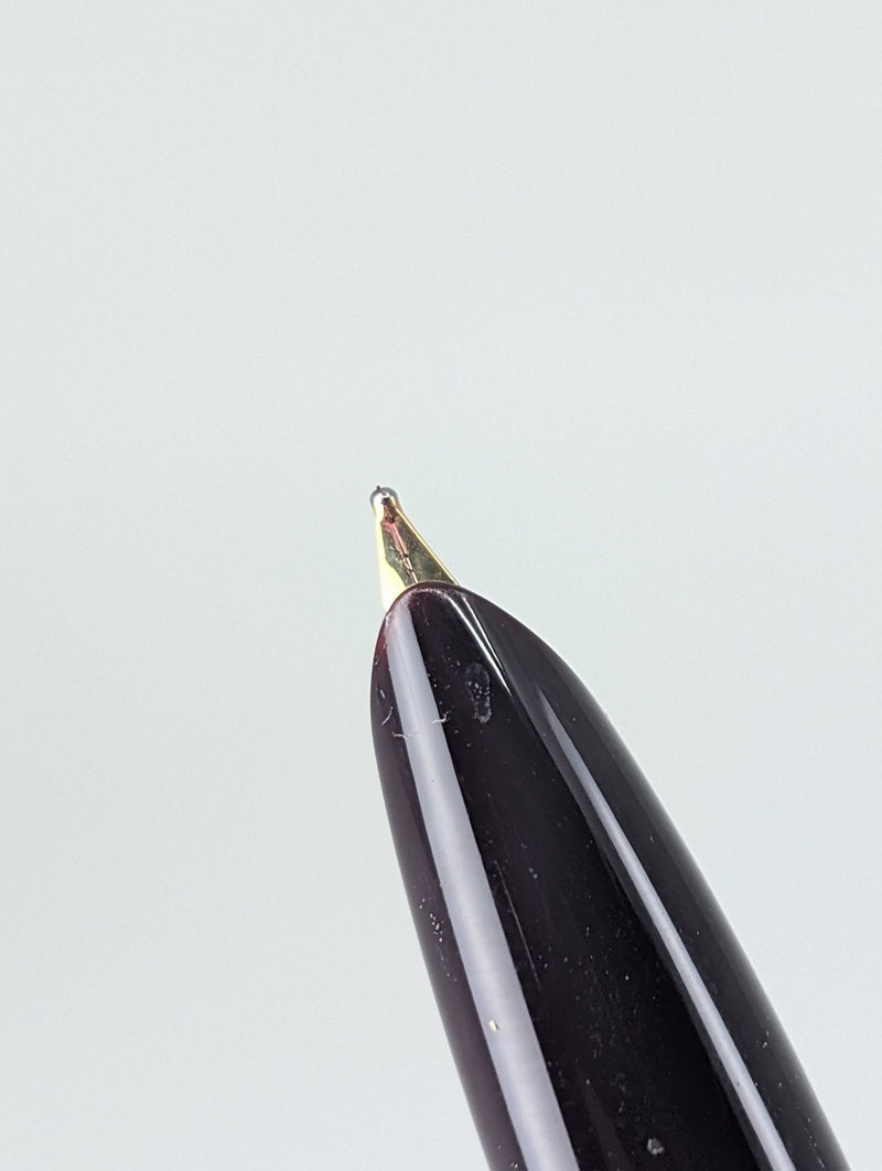*Consignment* Parker 51 Plum w/ Gold Fountain Pen 18k Gold Medium Nib