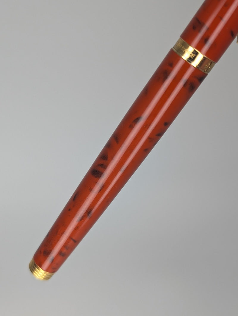 *Consignment* Parker 75 Coral Chinese Lacquer Fountain Pen 18k Gold Medium Nib