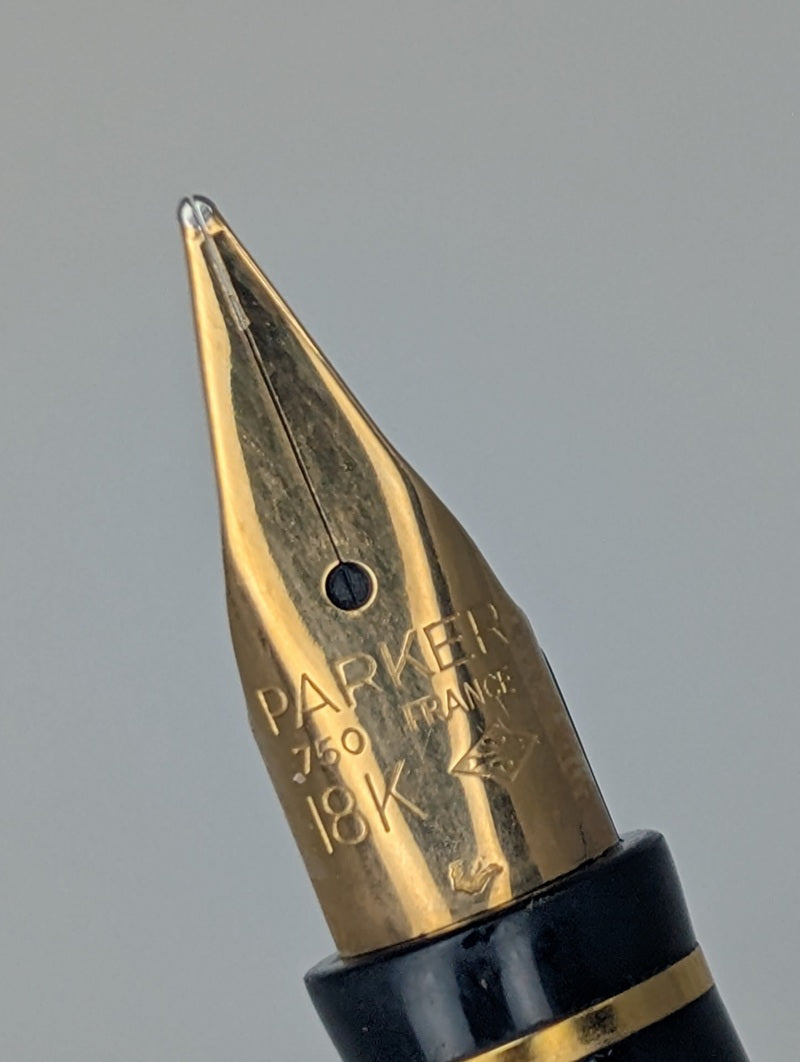 *Consignment* Parker 75 Coral Chinese Lacquer Fountain Pen 18k Gold Medium Nib