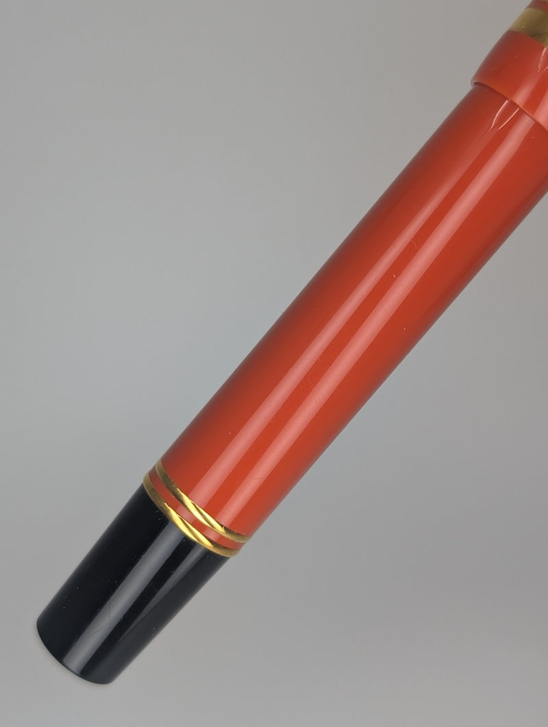 *Consignment* Parker Duofold "Big Red" 18k Gold Fine Nib