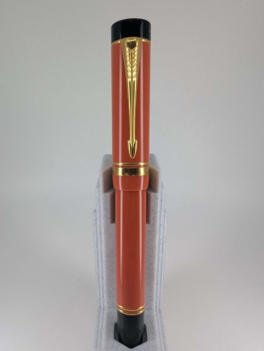 *Consignment* Parker Duofold "The WWII Commemorative Pen" Fountain Pen 18k Gold Medium Nib