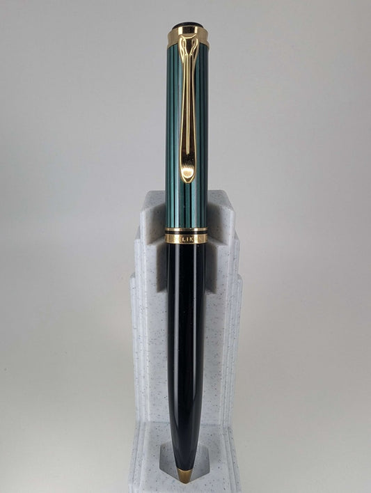 *Consignment* Pelikan D600 Green / Black Mechanical Pencil