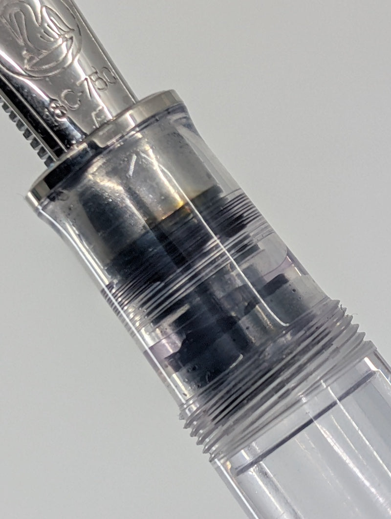 *Consignment* Pelikan M1005 Demonstrator Fountain Pen 18k Gold Fine Nib