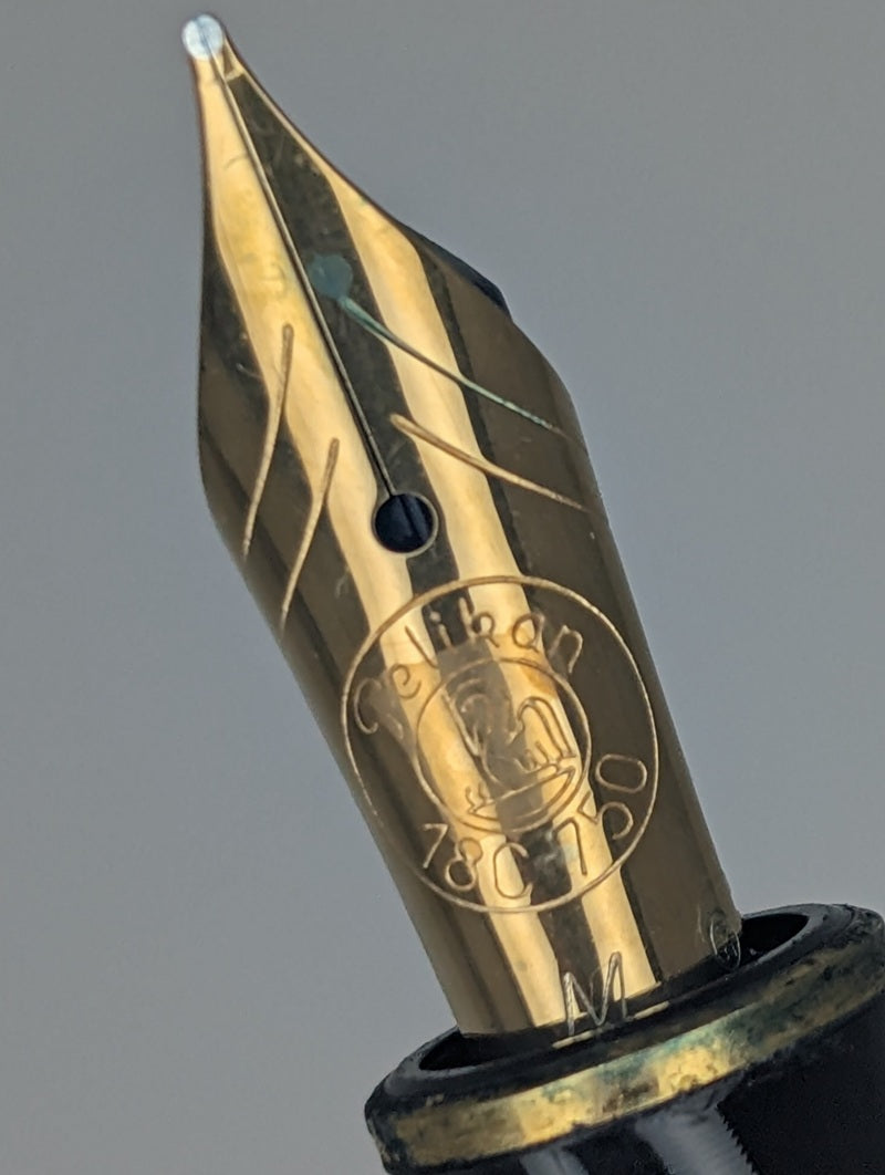 *Consignment* Vintage Pelikan M400 W. Germany Black / Gold Fountain Pen 18k Gold Medium Nib