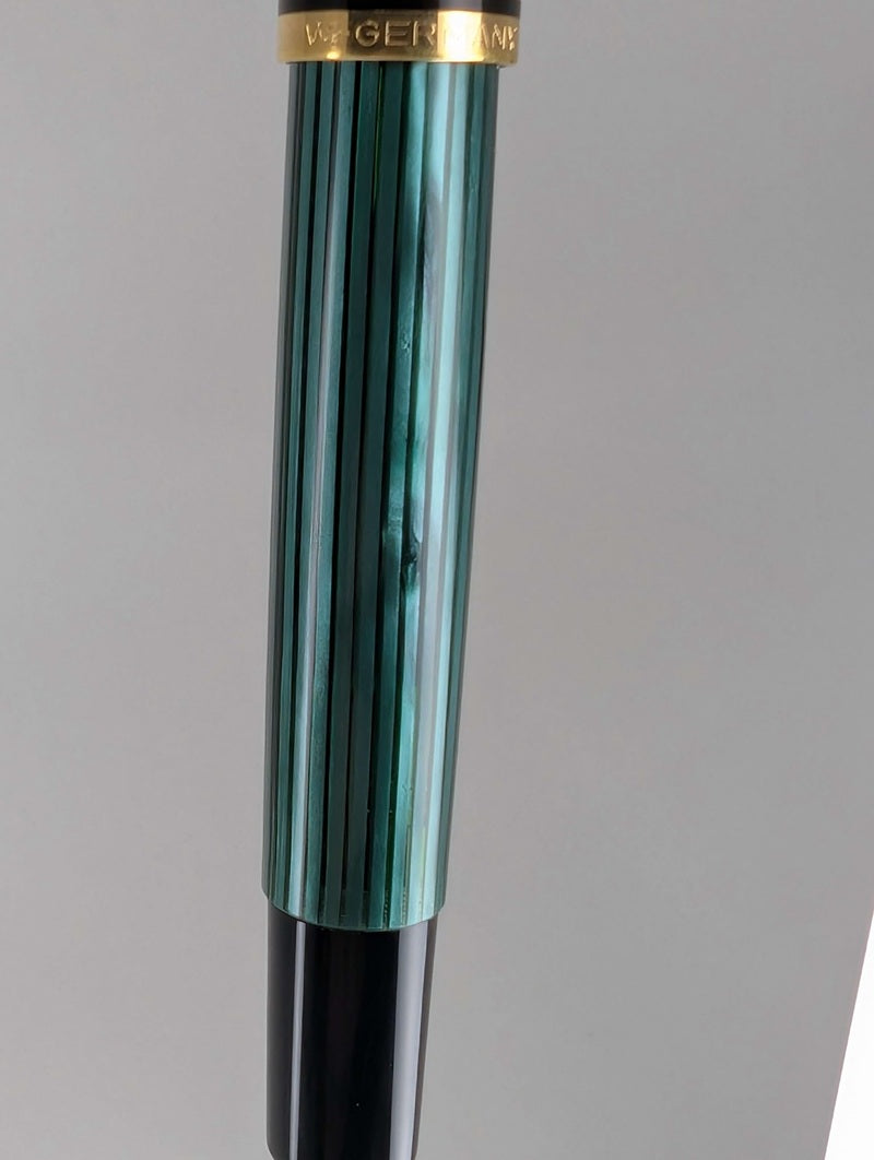 *Consignment* Pelikan M400 W. Germany Green Fountain Pen 14c Gold Fine Nib
