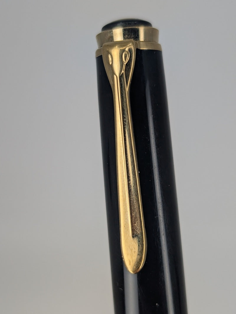 *Consignment* Pelikan M600 Black / Green Fountain Pen Fine Nib