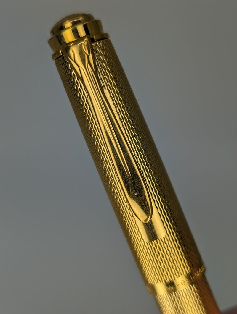 *Consignment* Pelikan M760 Jubilee 150th Anniversary Electroplated Barley Corn 24c Gold Accents Fountain Pen 18c Broad Nib