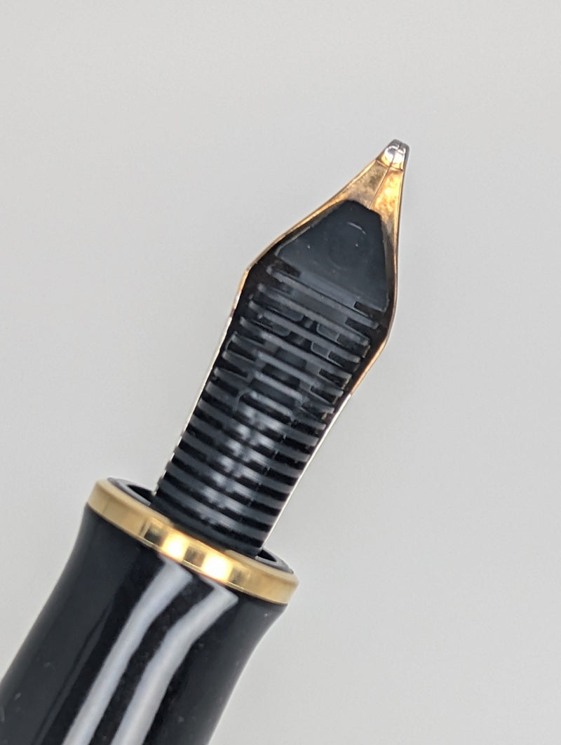 *Consignment* Pelikan M760 Jubilee 150th Anniversary Electroplated Barley Corn 24c Gold Accents Fountain Pen 18c Broad Nib