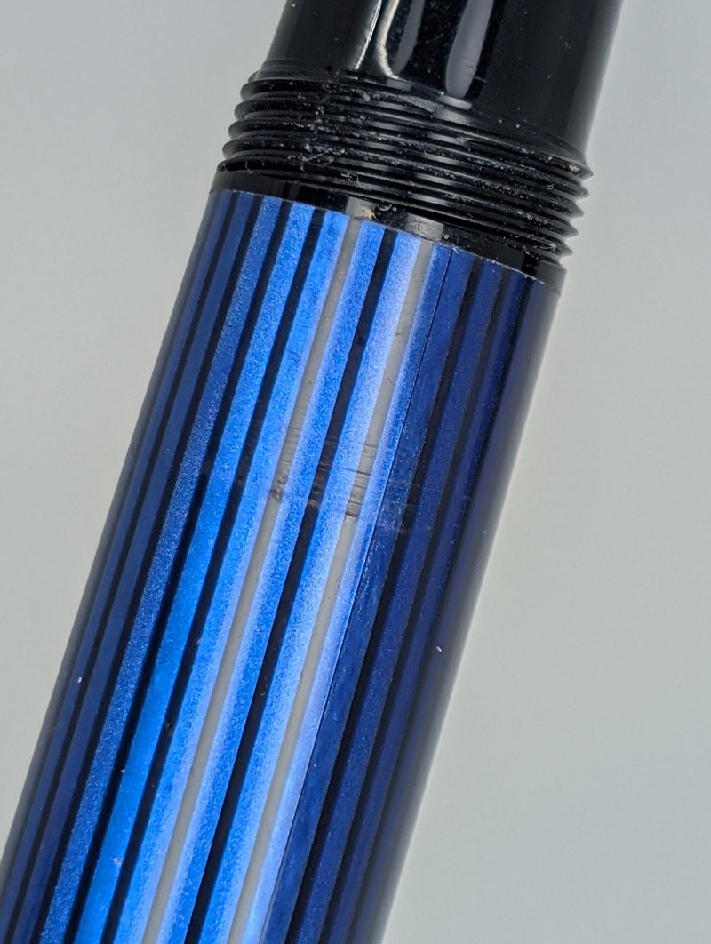 Pelikan R800 Vs R600 *Consignment* Pelikan M800 / R800 Blue Fountain Pen & Rollerball Set ...