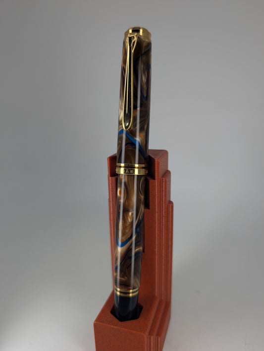 *Consignment* Pelikan M800 Grand Place Limited Edition Fountain Pen 18k Double Broad Italic Right Oblique Nib