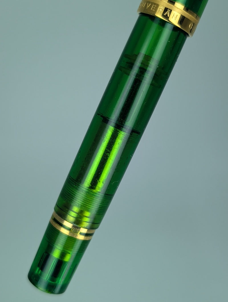 *Consignment* Pelikan M800 Transparent Green Fountain Pen 18c Gold Medium Nib