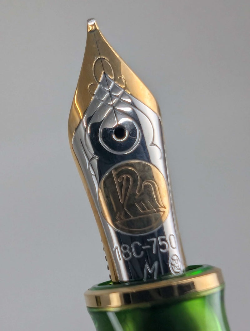 *Consignment* Pelikan M800 Transparent Green Fountain Pen 18k Gold Medium Nib