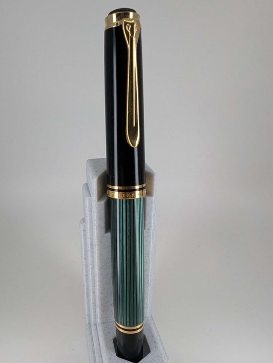 *Consignment* Pelikan R620 Grand Palace Green Rollerball Pen