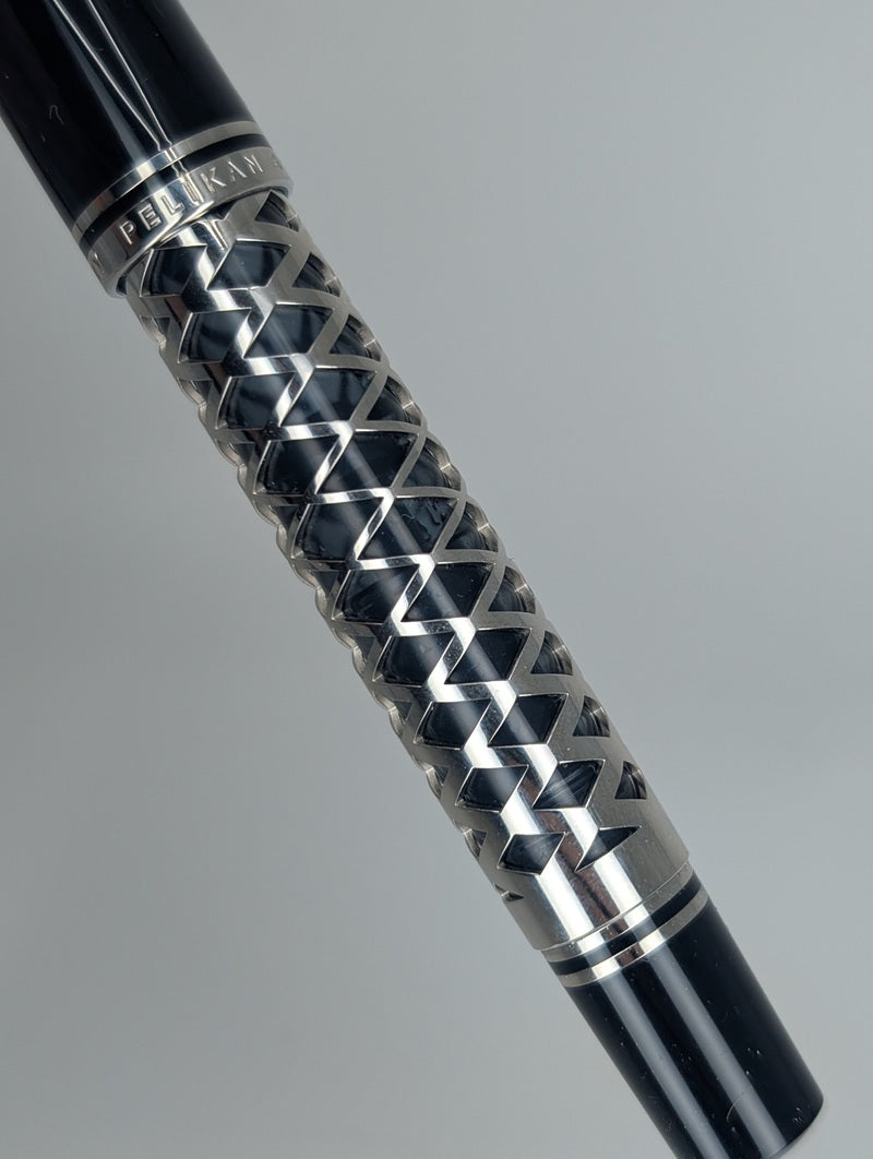 Pelikan Souveran M805 Metal Sleeve Fountain Pen 18k Gold Nib