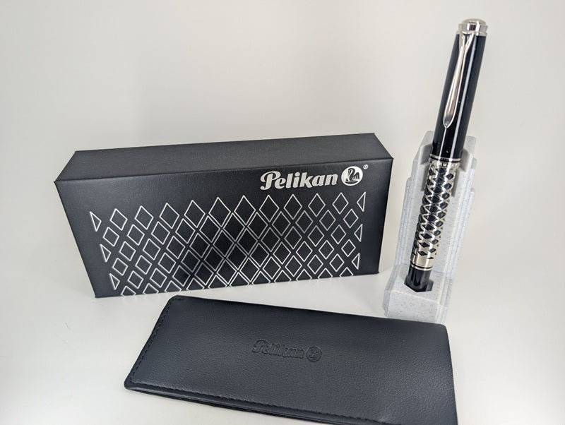 Pelikan Souveran M805 Metal Sleeve Fountain Pen 18k Gold Nib