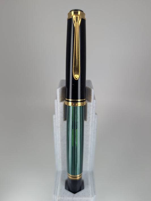 *Consignment* Pelikan Souveran R600 Black/Green Striped Rollerball Pen