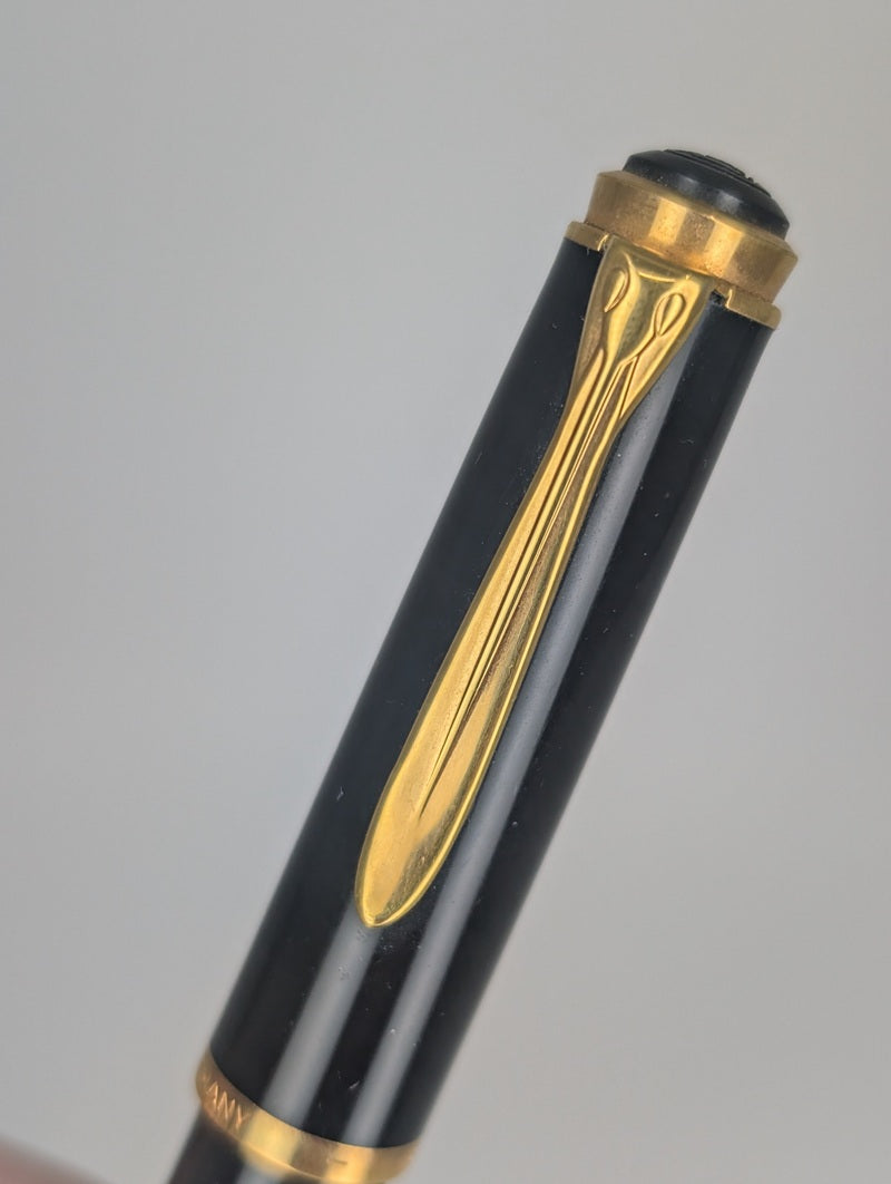 *Consignment* Vintage Pelikan R400 W. Germany Black / Gold Rollerball Pen
