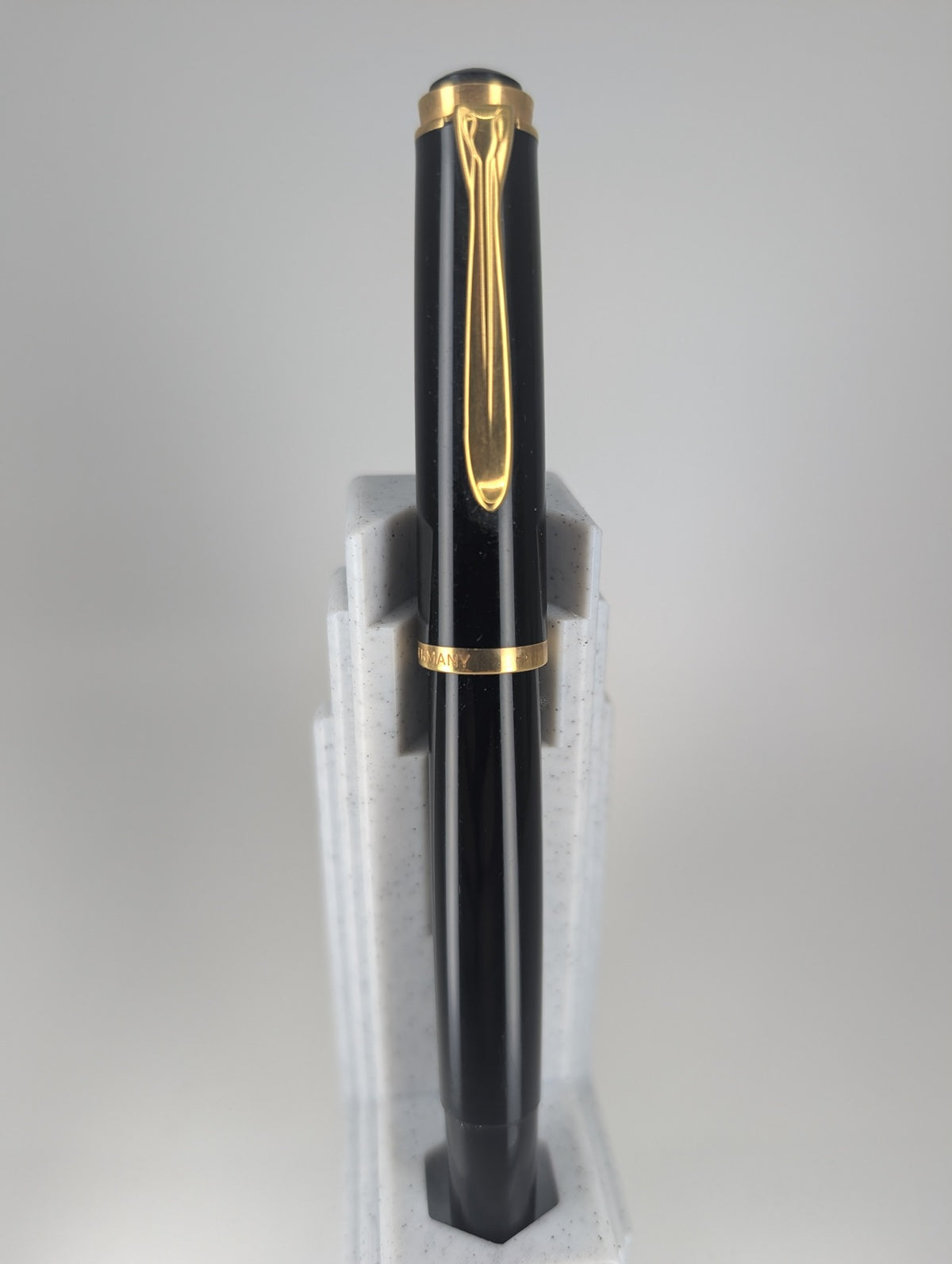 *Consignment* Vintage Pelikan R400 W. Germany Black / Gold Rollerball Pen
