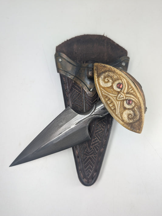 *Consignment* Petr Floria̓ne Punch Dagger Knife