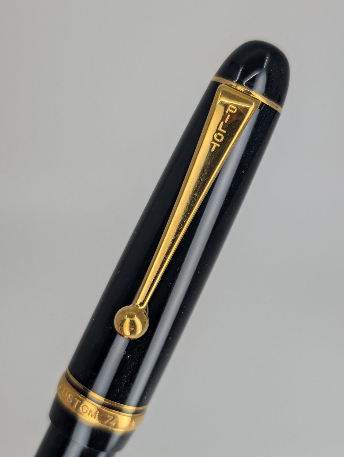 *Consignment* Pilot Custom 74 Black Fountain Pen 14k Gold Double Broad Nib