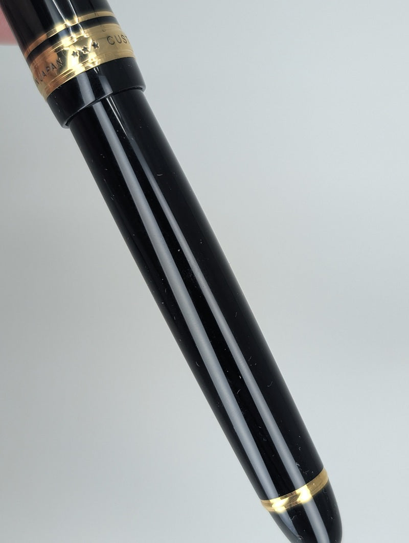 *Consignment* Pilot Custom 743 Black Fountain Pen 14k Gold Fine Nib