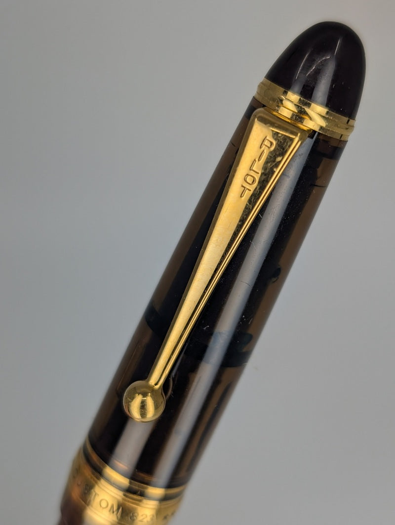 *Consignment* Pilot Custom 823 Amber Vac Fill Fountain Pen 14k Medium Nib