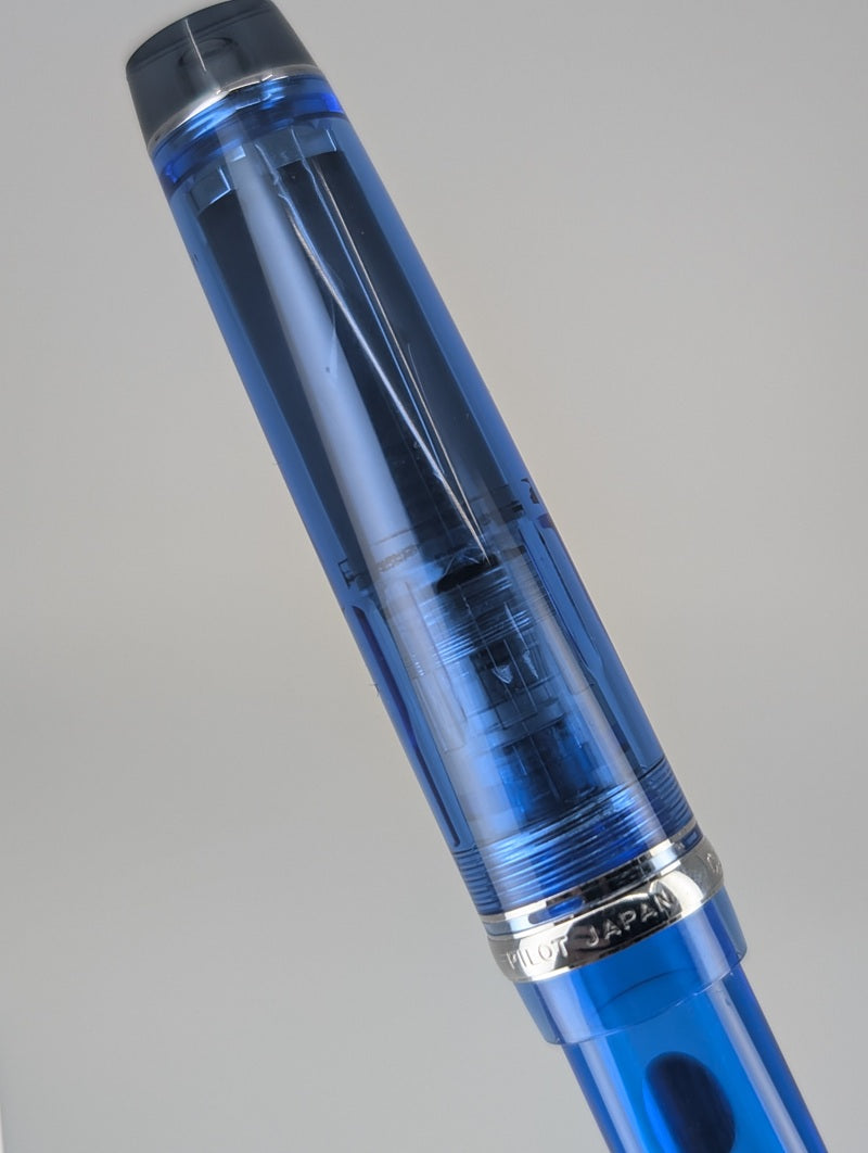 *Consignment* Pilot Custom Heritage 92 Blue Fountain Pen 18k Gold Fine/Medium Nib