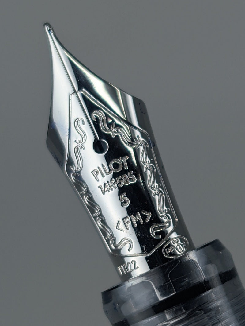 *Consignment* Pilot Custom Heritage 92 Blue Fountain Pen 18k Gold Fine/Medium Nib