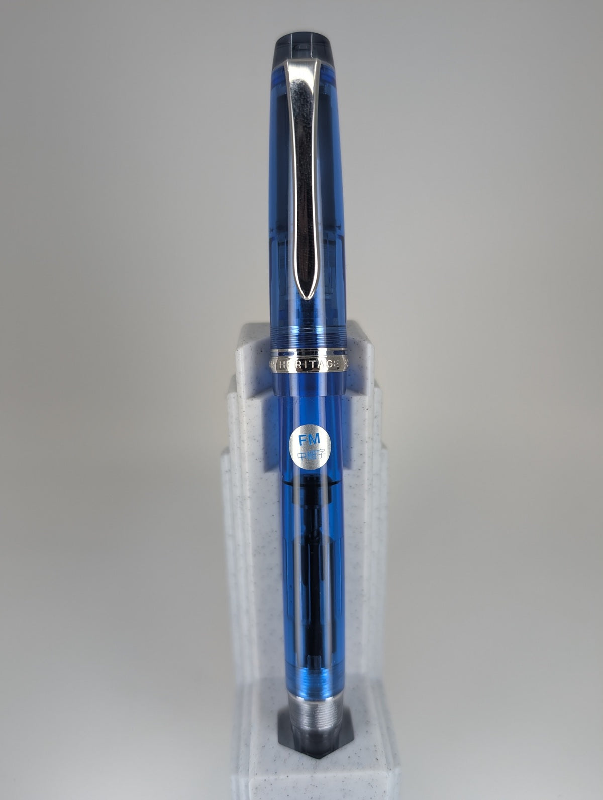 *Consignment* Pilot Custom Heritage 92 Blue Fountain Pen 18k Gold Fine/Medium Nib