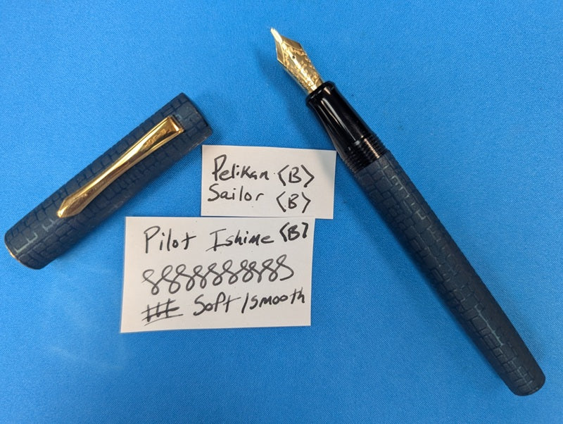 *Consignment* Pilot Ishime Urushi Navy Fountain Pen 18k Broad Nib