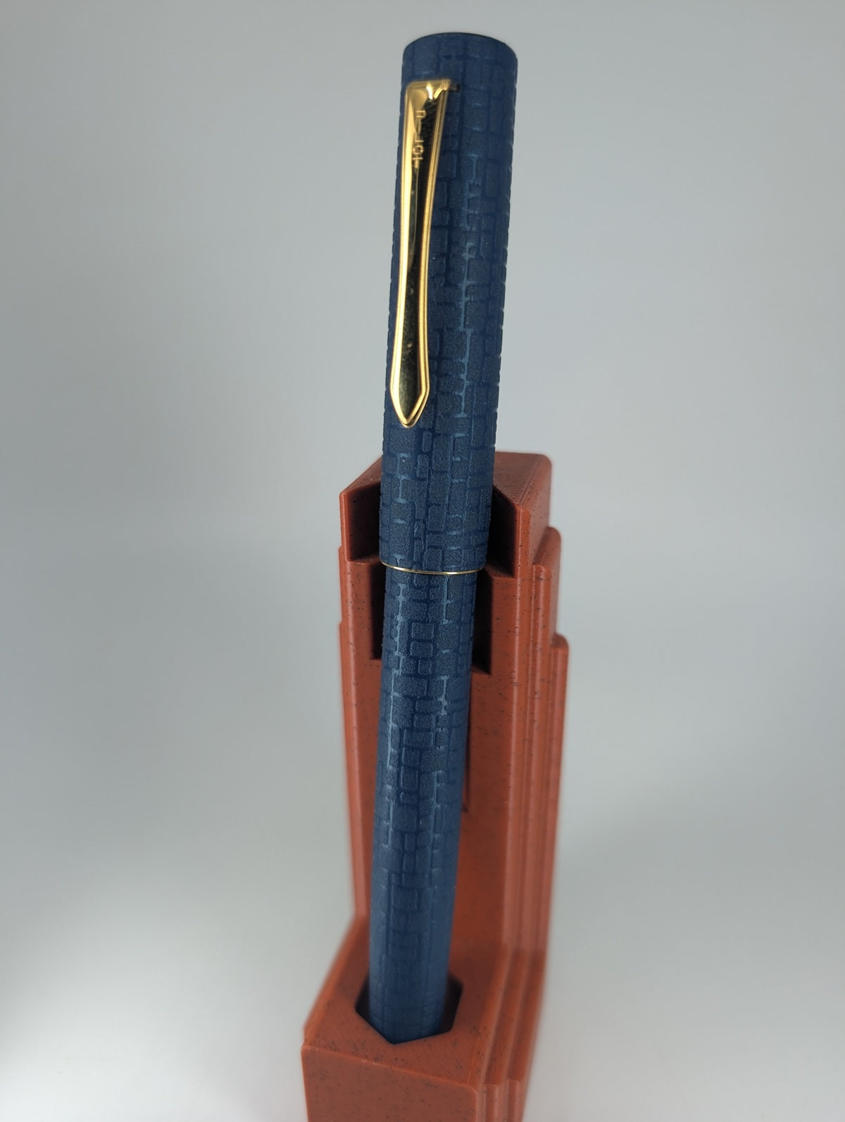 *Consignment* Pilot Ishime Urushi Navy Fountain Pen 18k Broad Nib