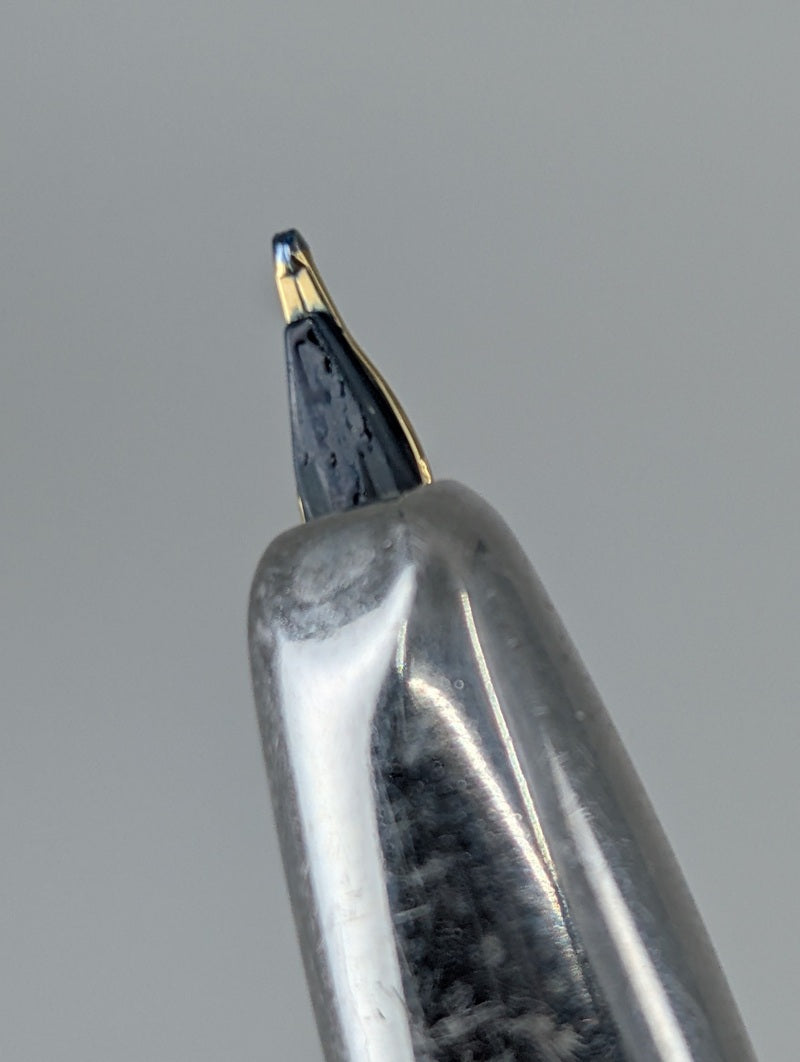 *Consignment* Pilot Vanishing Point Silver Fountain Pen 18k Gold Broad Nib