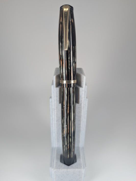 *Consignment* Vintage Wearever 855 Button Filler Fountain Pen 14k Gold Medium Nib