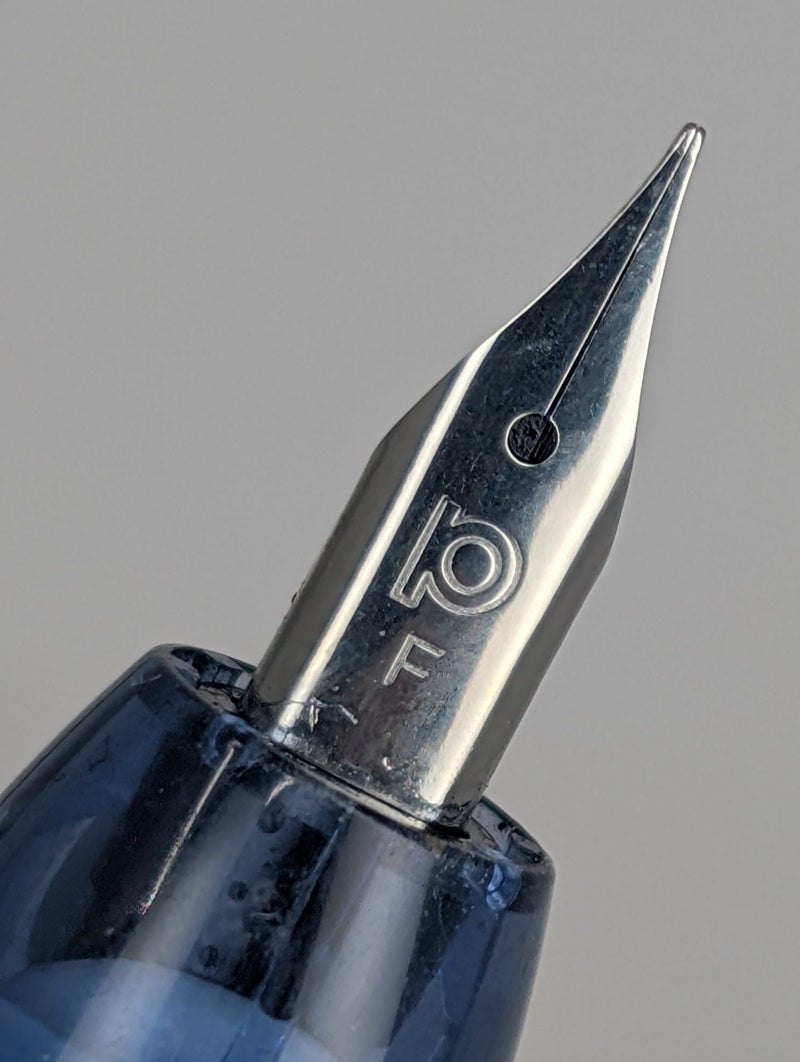 *Consignment* Platinum Curidas Blue Clickable Fountain Pen