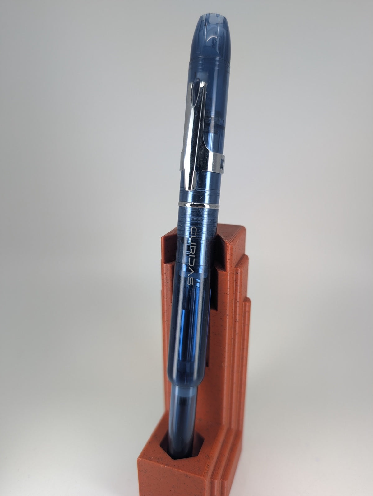 *Consignment* Platinum Curidas Blue Clickable Fountain Pen
