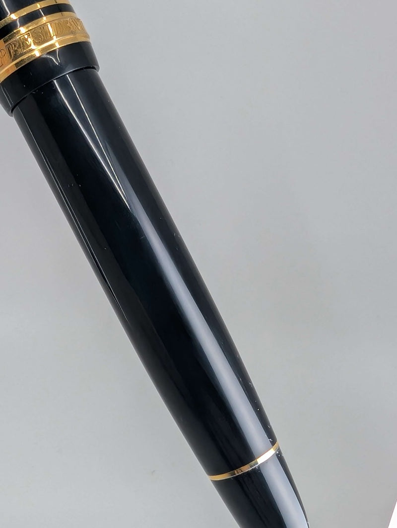 *Consignment* Platinum President Black Fountain Pen 18k Gold Medium Nib