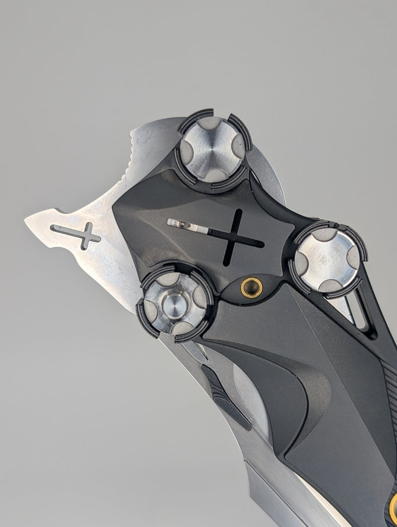 Poikilo x Mundus "Penitentia" Buttonlock Folding Knife