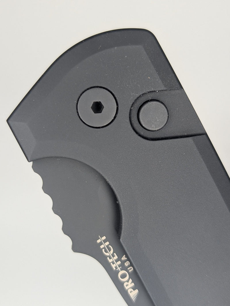 *Consignment* Protech Rockeye Black DLC D2 Auto Folding Knife
