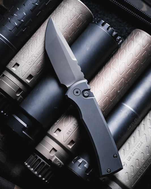 Protech Chaves Redencion Auto Operator Black DLC Magnacut blade Tritium button